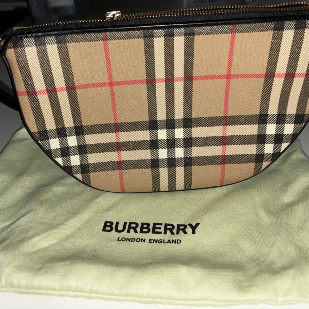 Burberry Beige and Black Plaid Shoulder Bag - Picture 6 of 6